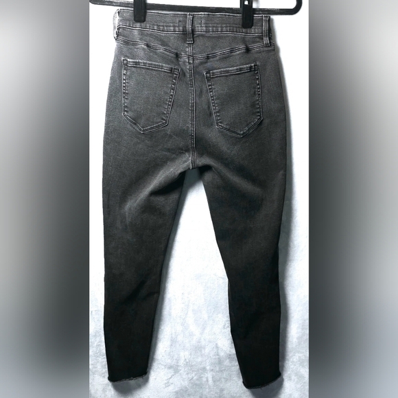 PacSun High Rise Jegging Distressed Ripped knee Black Raw Hem Jeans Size 28 EUC - Picture 2 of 10